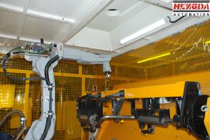 佛吉亞洪湖排氣系統-機器人焊接工作站